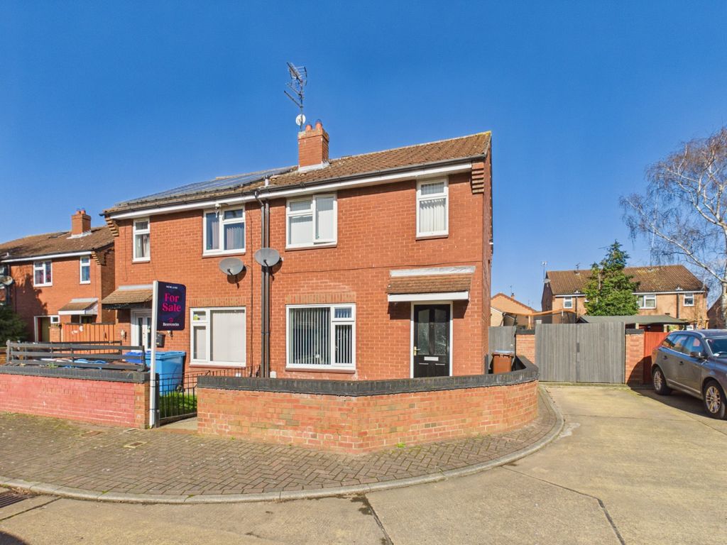 Property photo 1 of 12 4831983