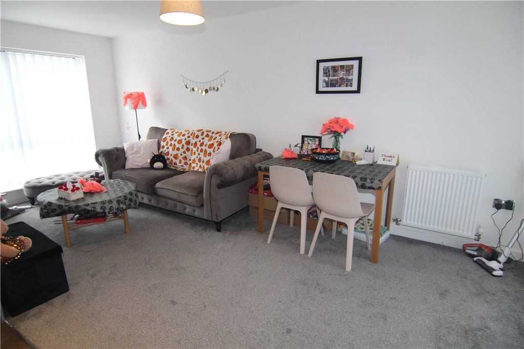 Property photo 2 of 6 Picture No. 23