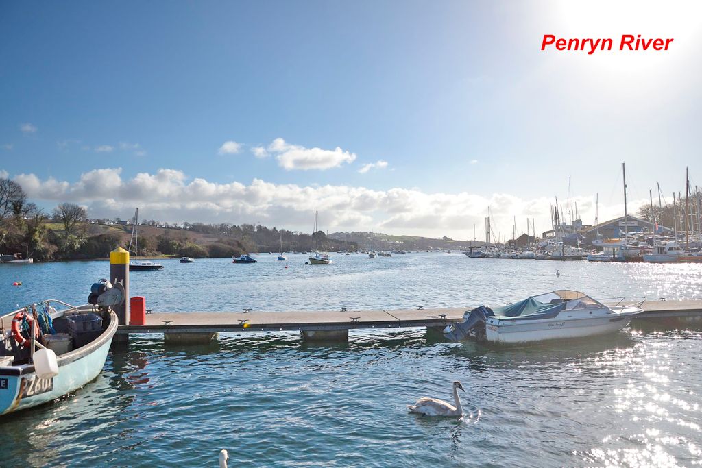 Additional image 5 of 2 bed flat for salePenryn, Falmouth, Cornwall TR10