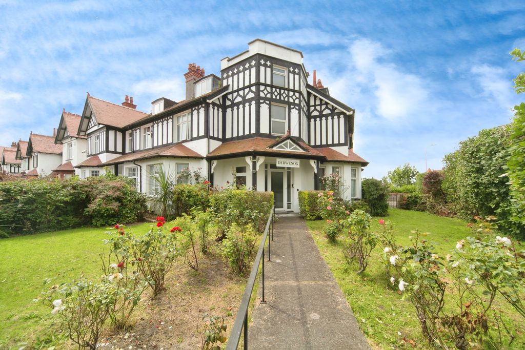 Property photo 1 of 17 Photography