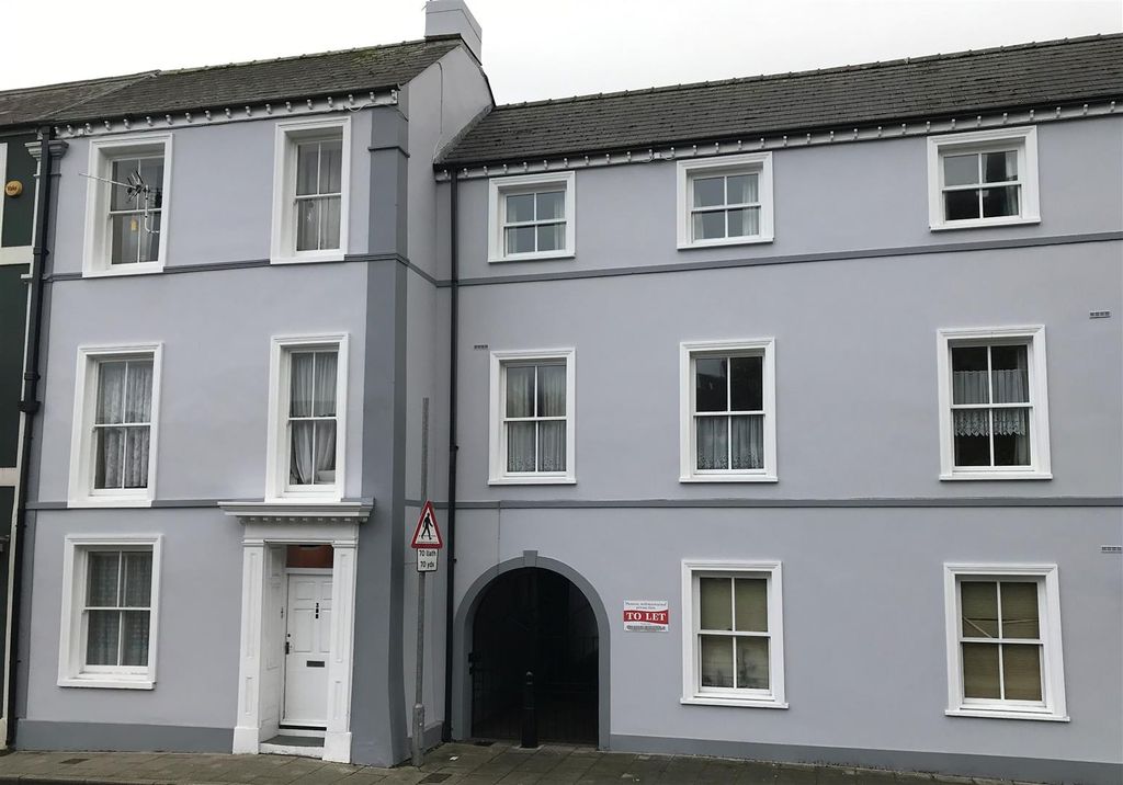 Property photo 1 of 5