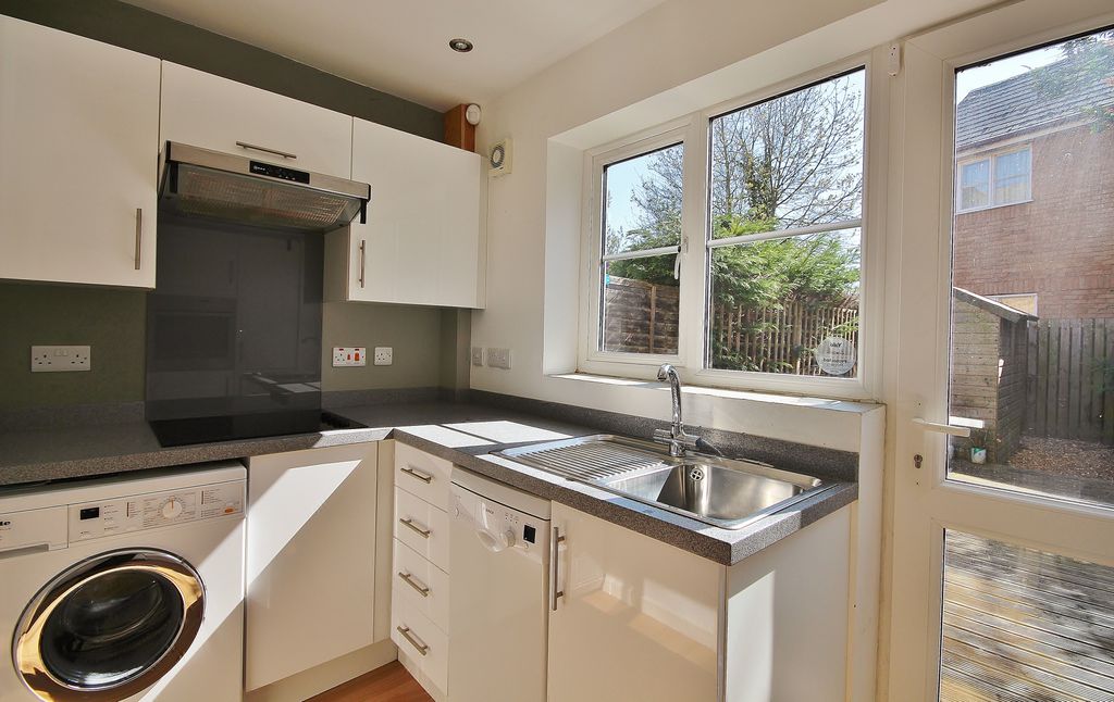 Property photo 3 of 11