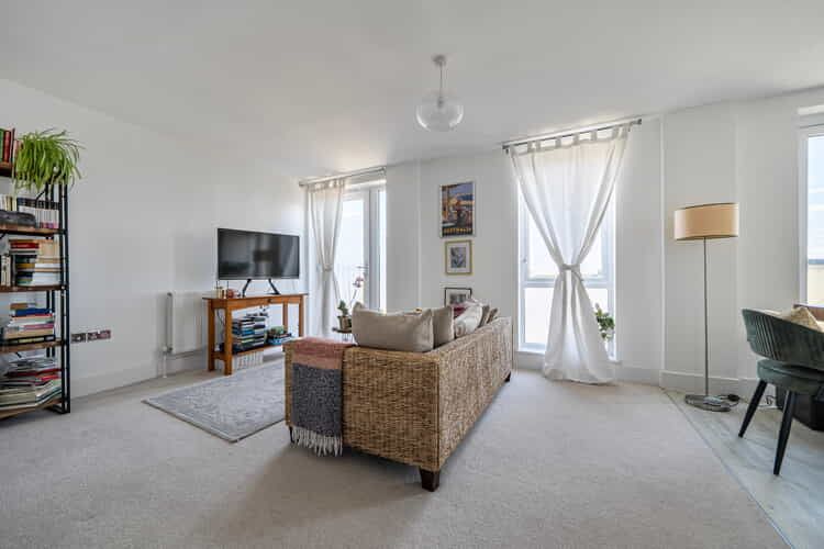 Property photo 3 of 19