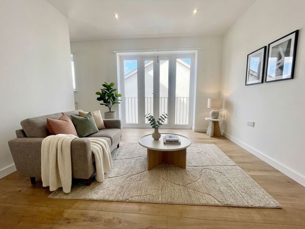 Property photo 2 of 6