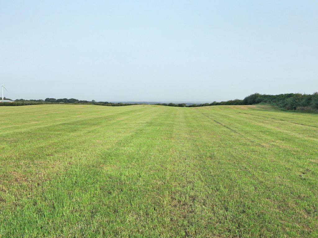Property photo 3 of 4