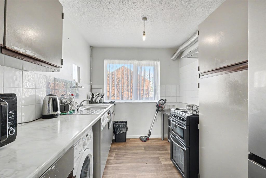 Property photo 2 of 11 Kitchen_1.Jpeg