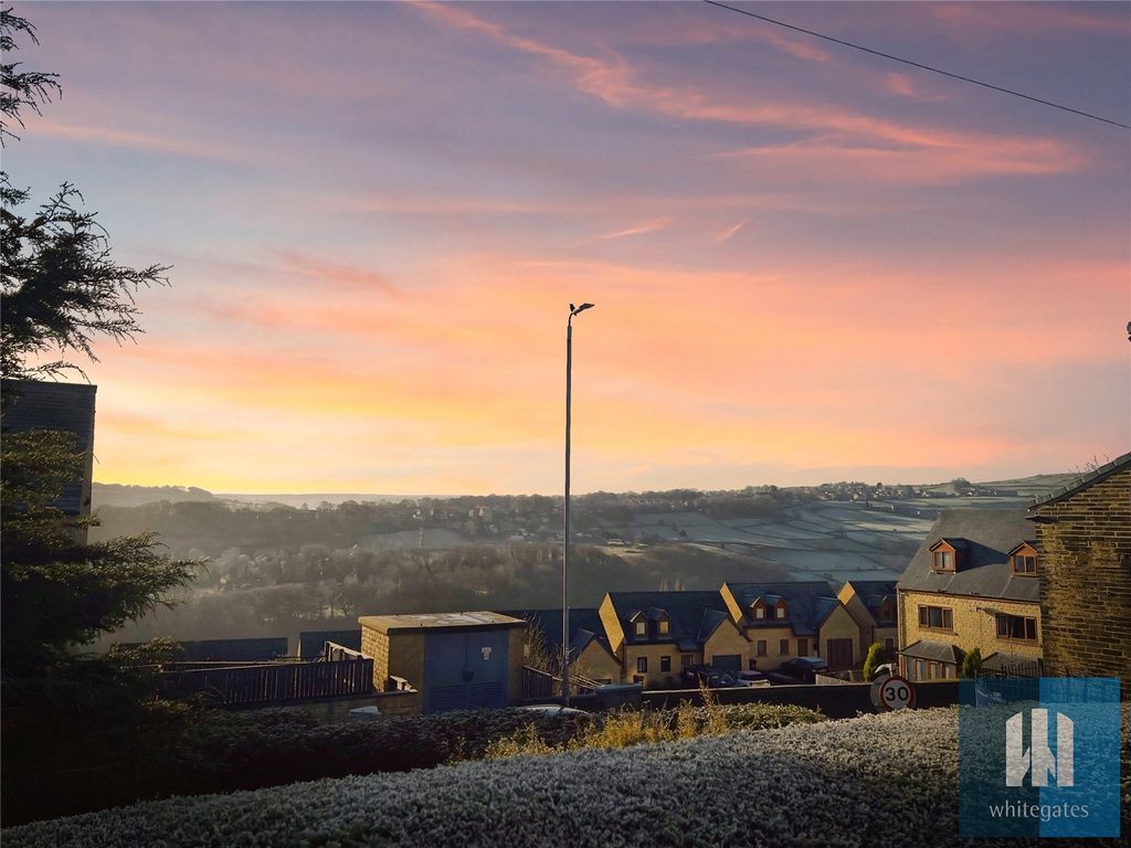 Property photo 2 of 20 Picture No. 22