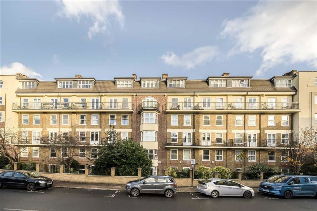 Property photo 1 of 8