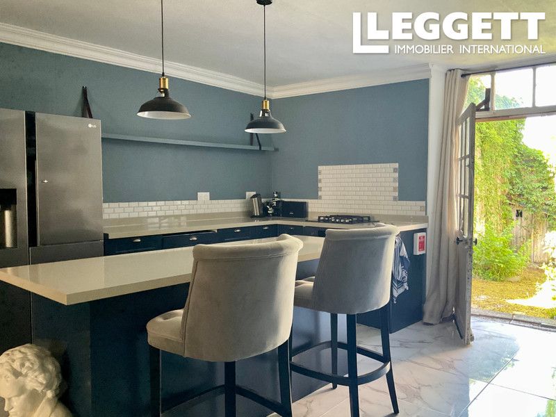 Property photo 3 of 10