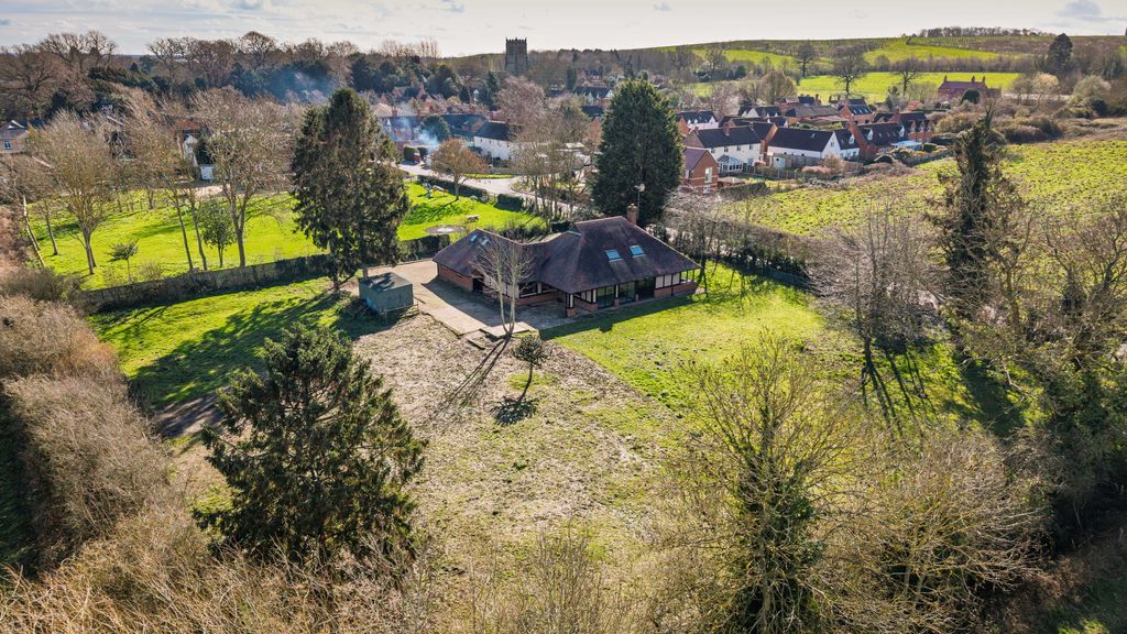 Property photo 2 of 26