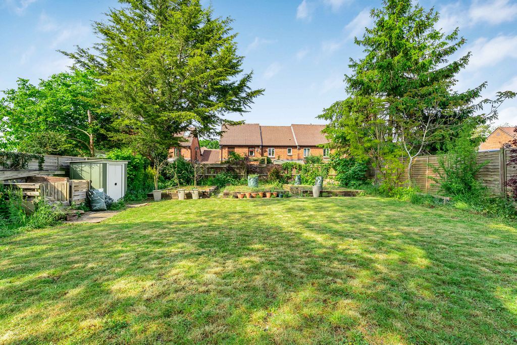 Property photo 3 of 25