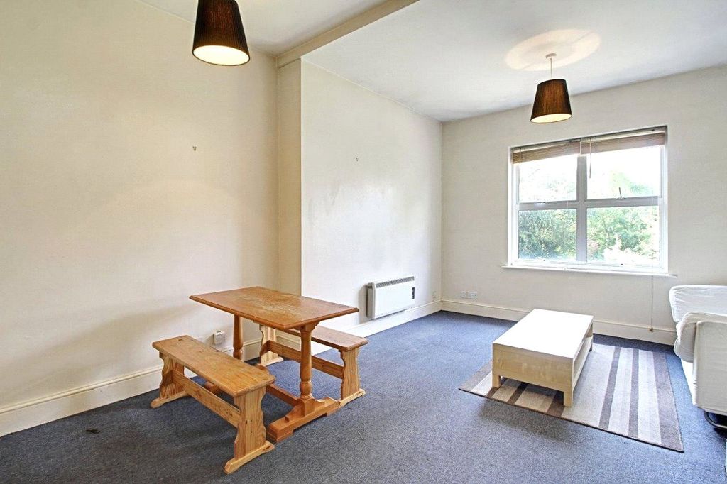 Property photo 1 of 5 Picture No. 06