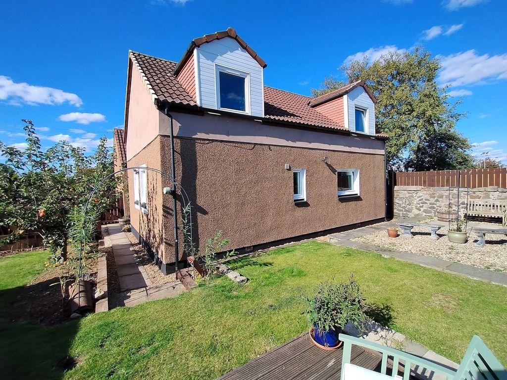 Property photo 3 of 31