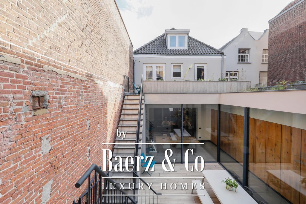 Property photo 1 of 54