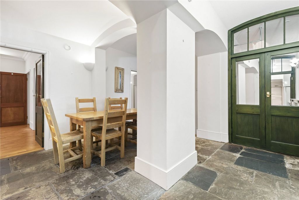 Property photo 2 of 12 Picture No. 01