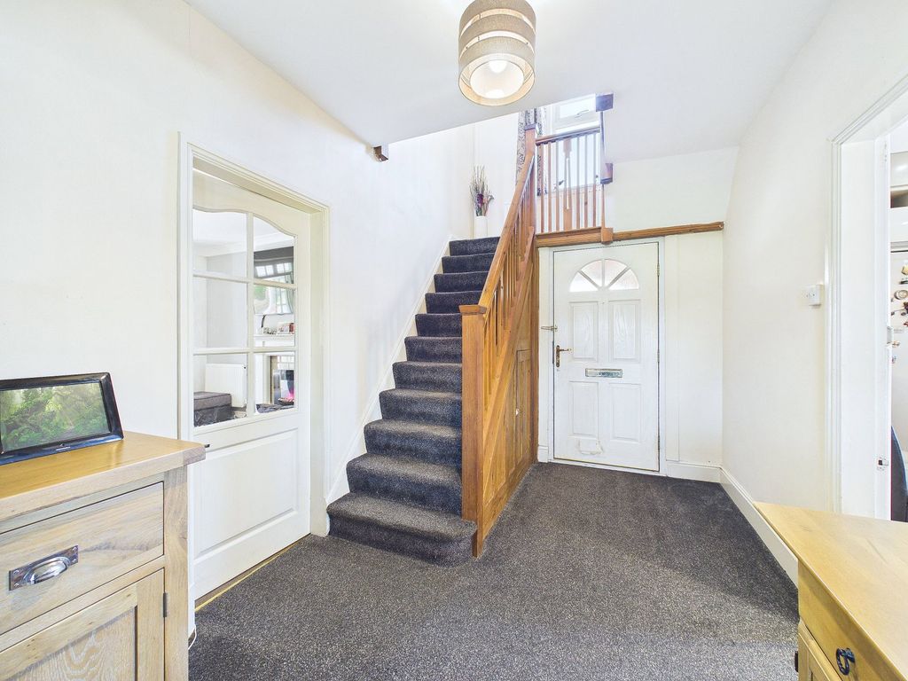 Property photo 2 of 23