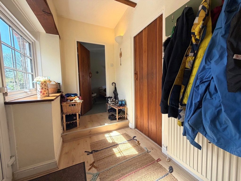 Property photo 2 of 22 Picture No. 37