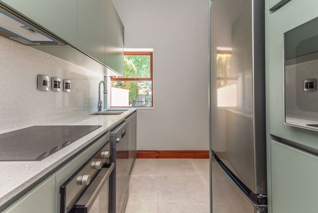 Property photo 3 of 22 Kw1719737