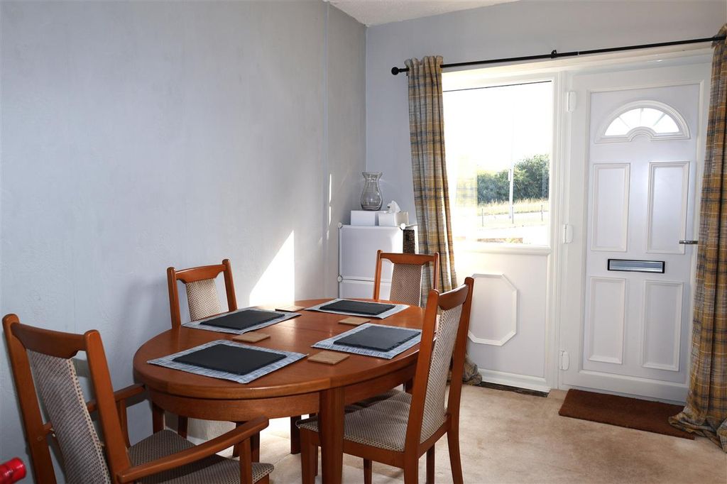 Property photo 2 of 9 Dining Room