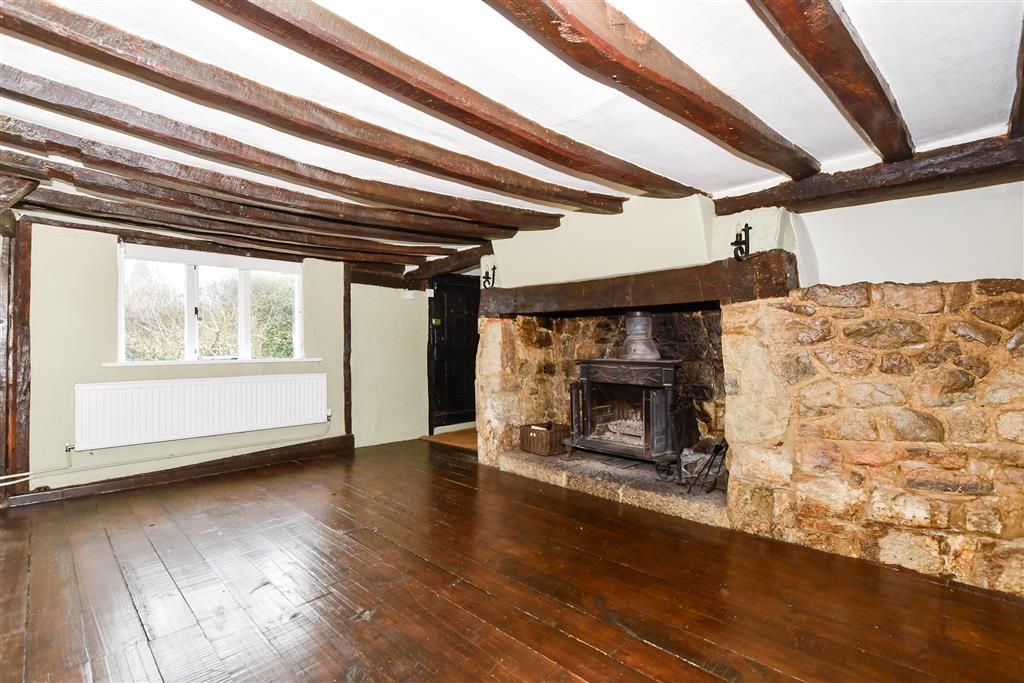 Property photo 1 of 15 Lounge