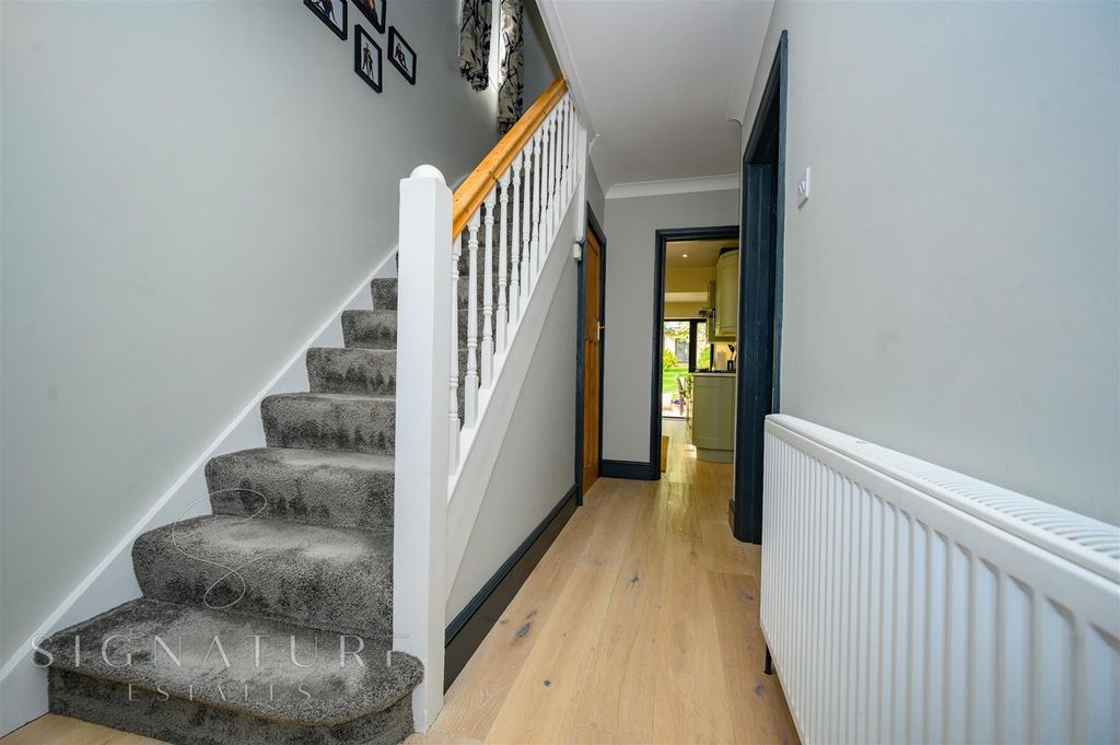 Property photo 3 of 26 Hallway