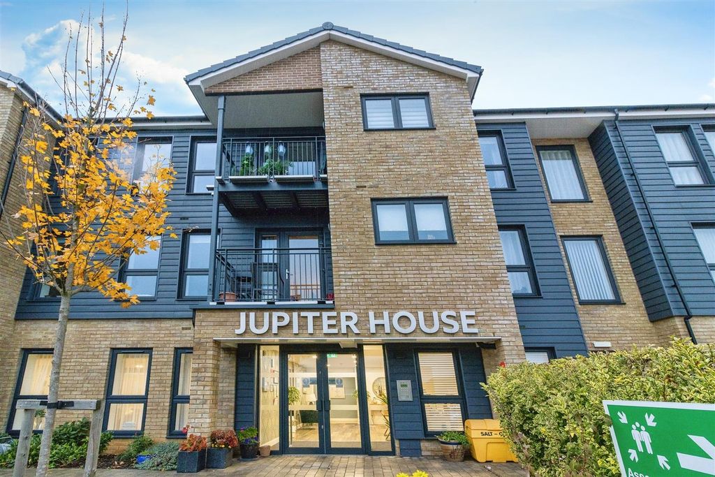 Property photo 1 of 32 Jupiterhouseexterior-2.Jpg