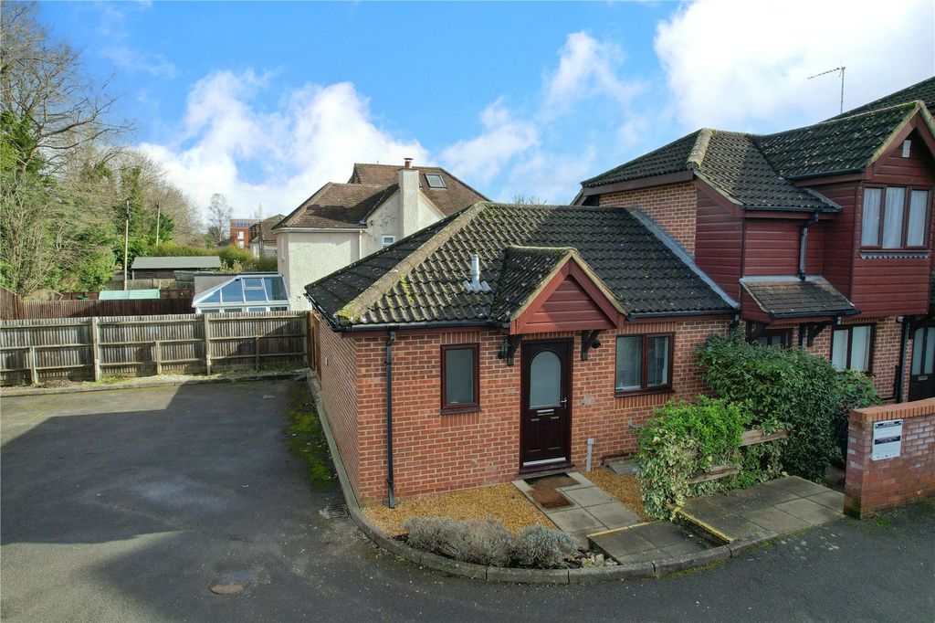 Property photo 1 of 7 Picture No. 10