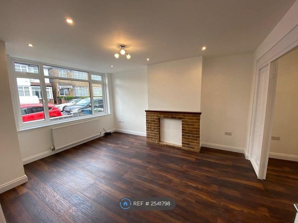 Property photo 2 of 21