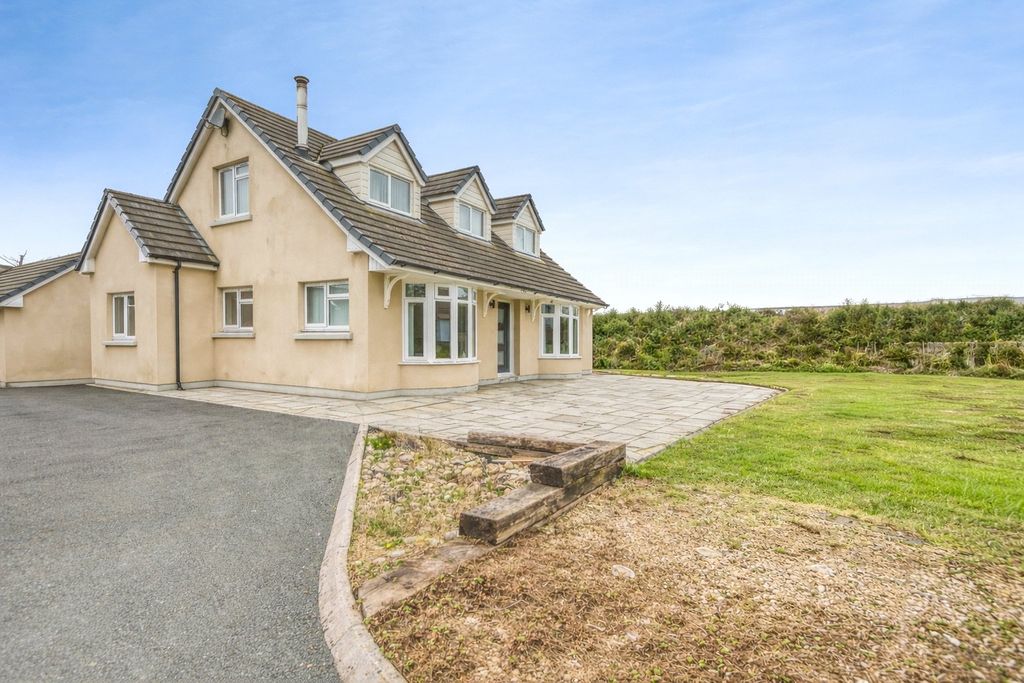 Property photo 3 of 41 Picture No. 25