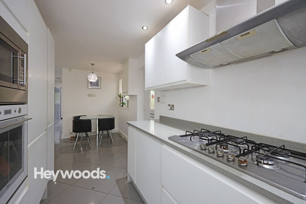 Property photo 3 of 26 0F1A4441