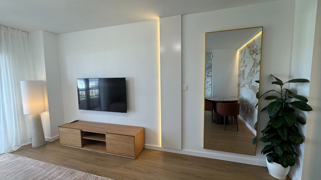 Property photo 3 of 35