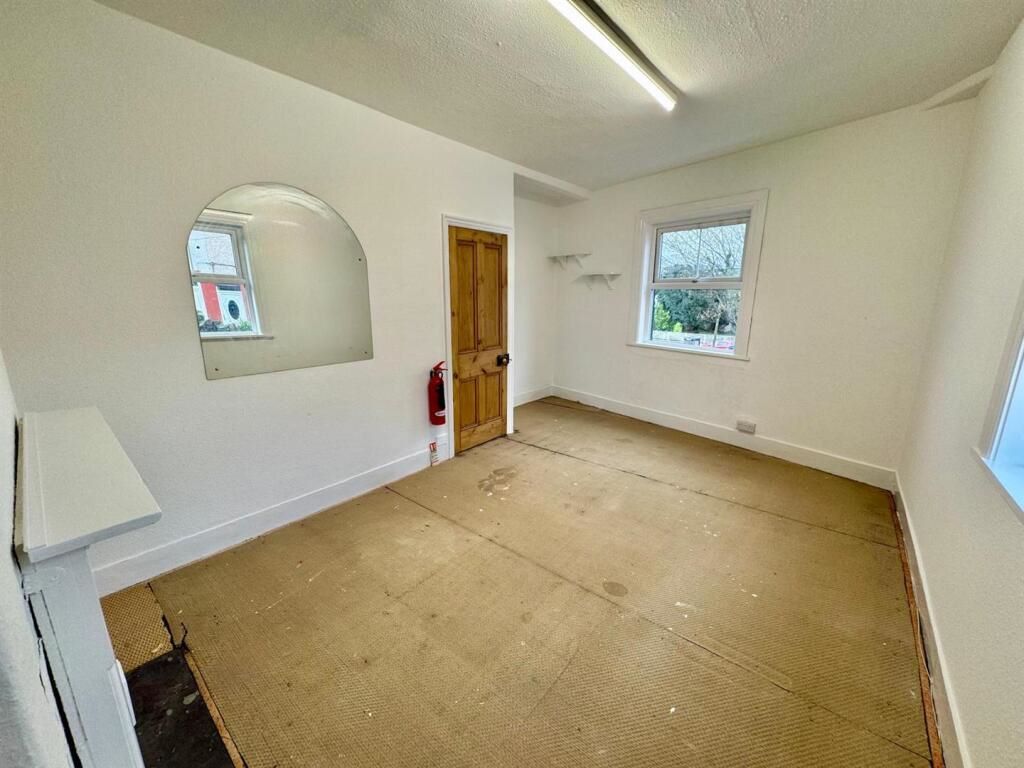 Additional image 10 of 1 bed flat for sale4, Glendower Buildings Church Street, Glan Conwy, Conwy LL28