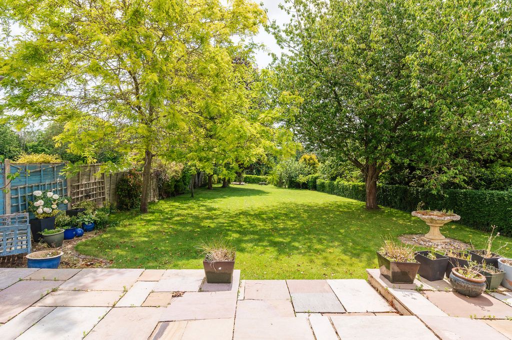 Property photo 3 of 29