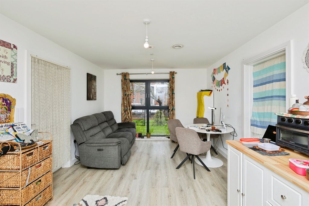 Additional image 27 of 2 bed flat for saleBilsborrow Avenue, Derby DE1