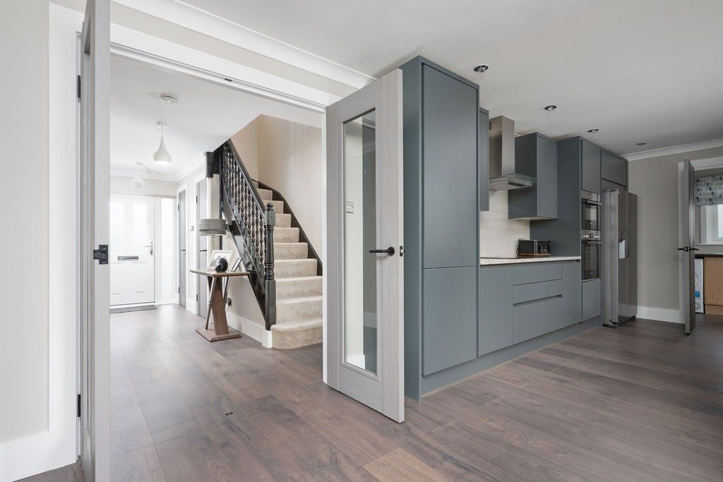 Property photo 3 of 36