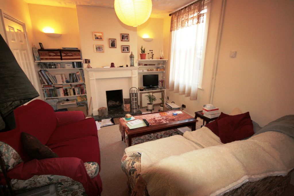 Property photo 2 of 7