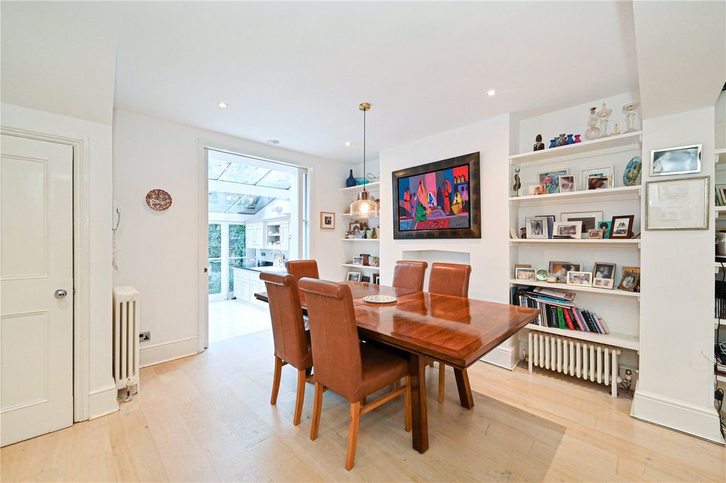 Property photo 3 of 14 Dining Room