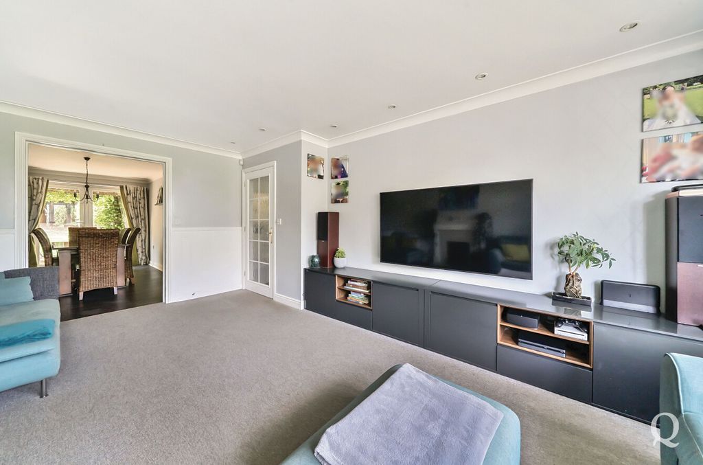 Property photo 2 of 22 2Bbb5A68-B675-4E1...