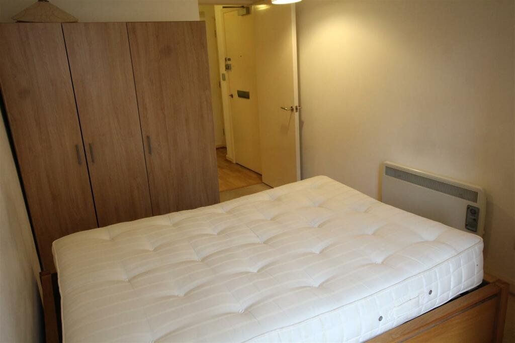 Property photo 3 of 5 Picture No. 02
