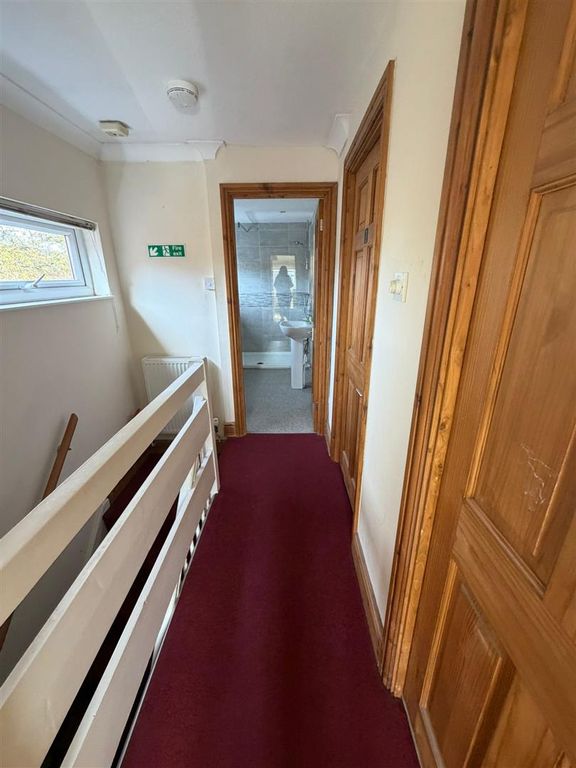 Property photo 2 of 8 Itchen 6.Jpeg