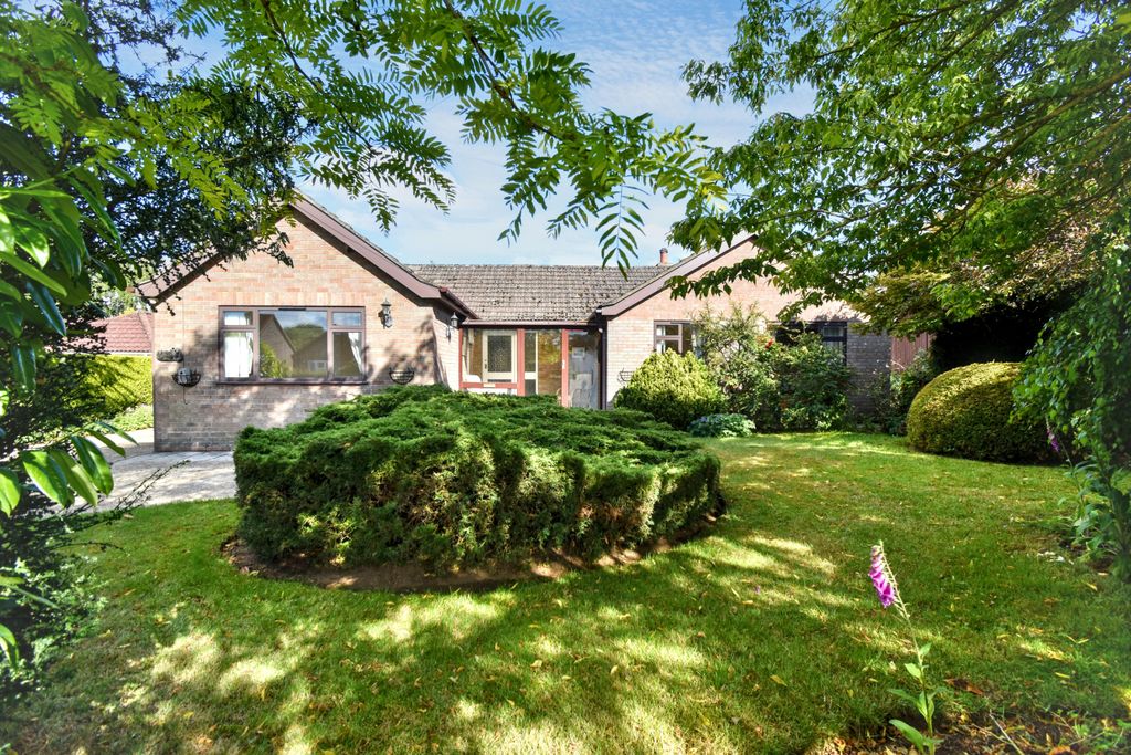 Property photo 1 of 26