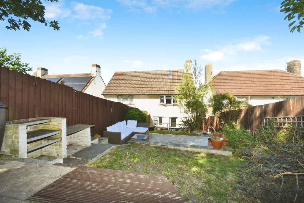 Property photo 2 of 16