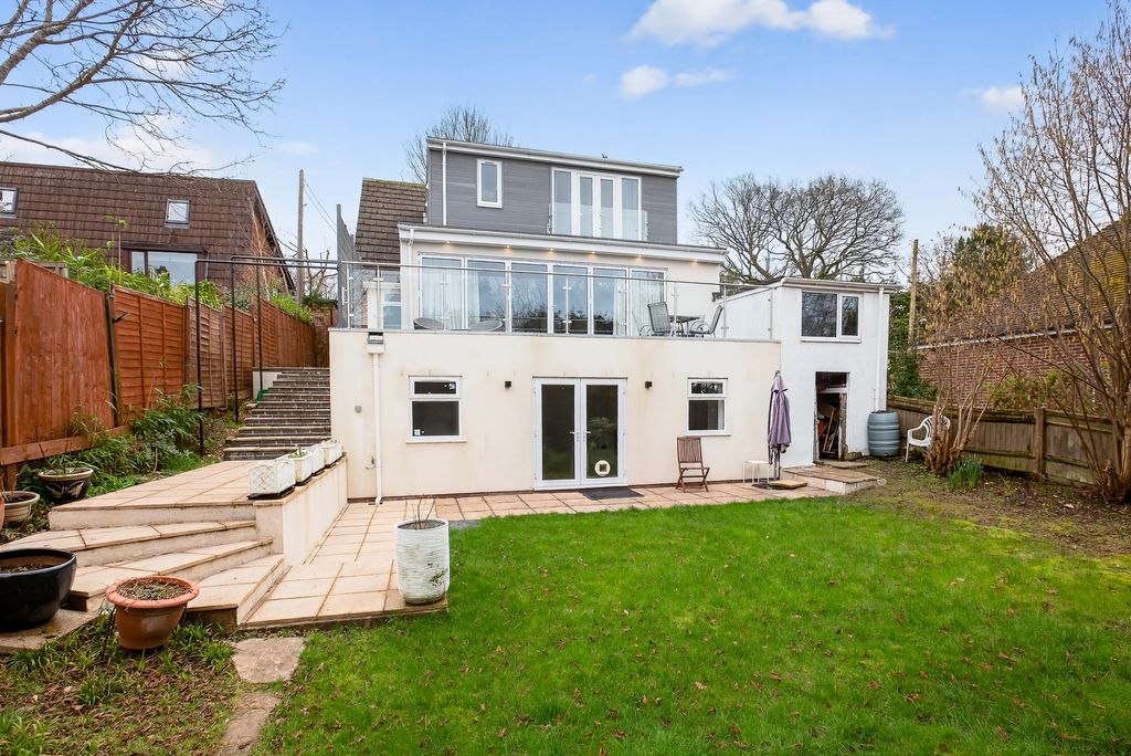 Property photo 1 of 23