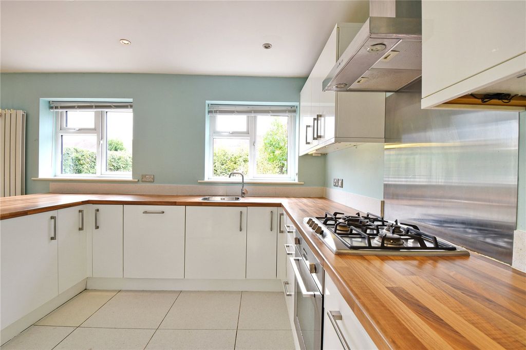 Property photo 2 of 14 Picture No. 04