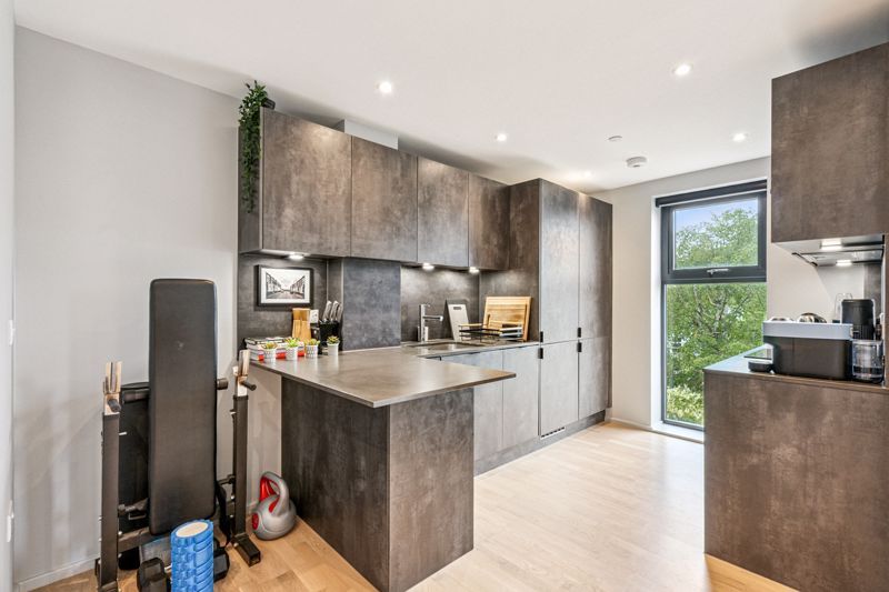 Property photo 3 of 19 Photo 6