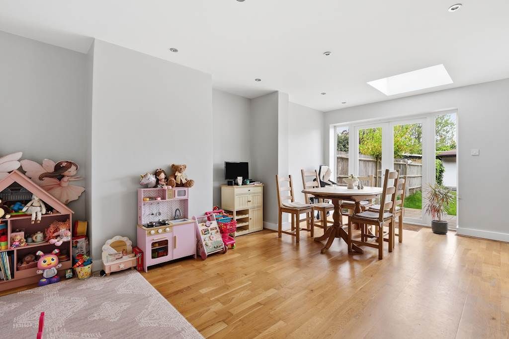 Property photo 2 of 10