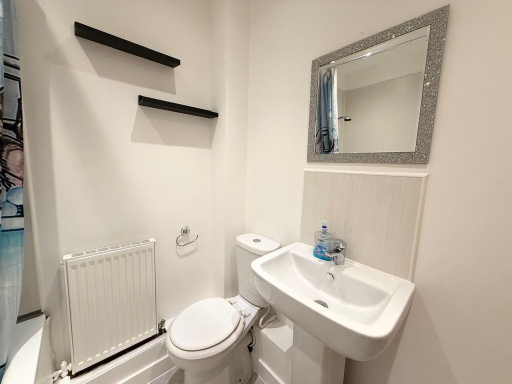 Property photo 1 of 11 1 Bed Apartment To Rent Skyline, Barnsley S70 1Lw