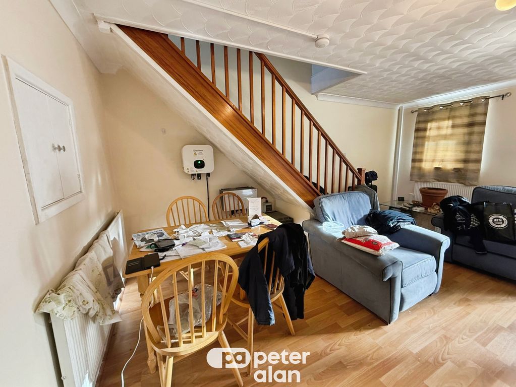 Property photo 3 of 8 Front