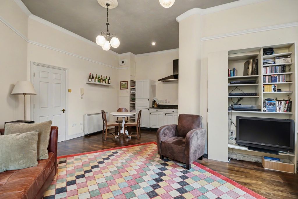 Property photo 2 of 17 Img_1058