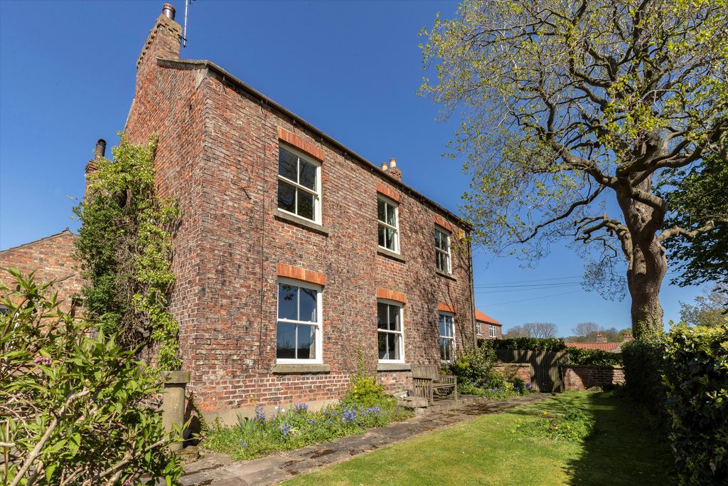 Property photo 1 of 47 Image